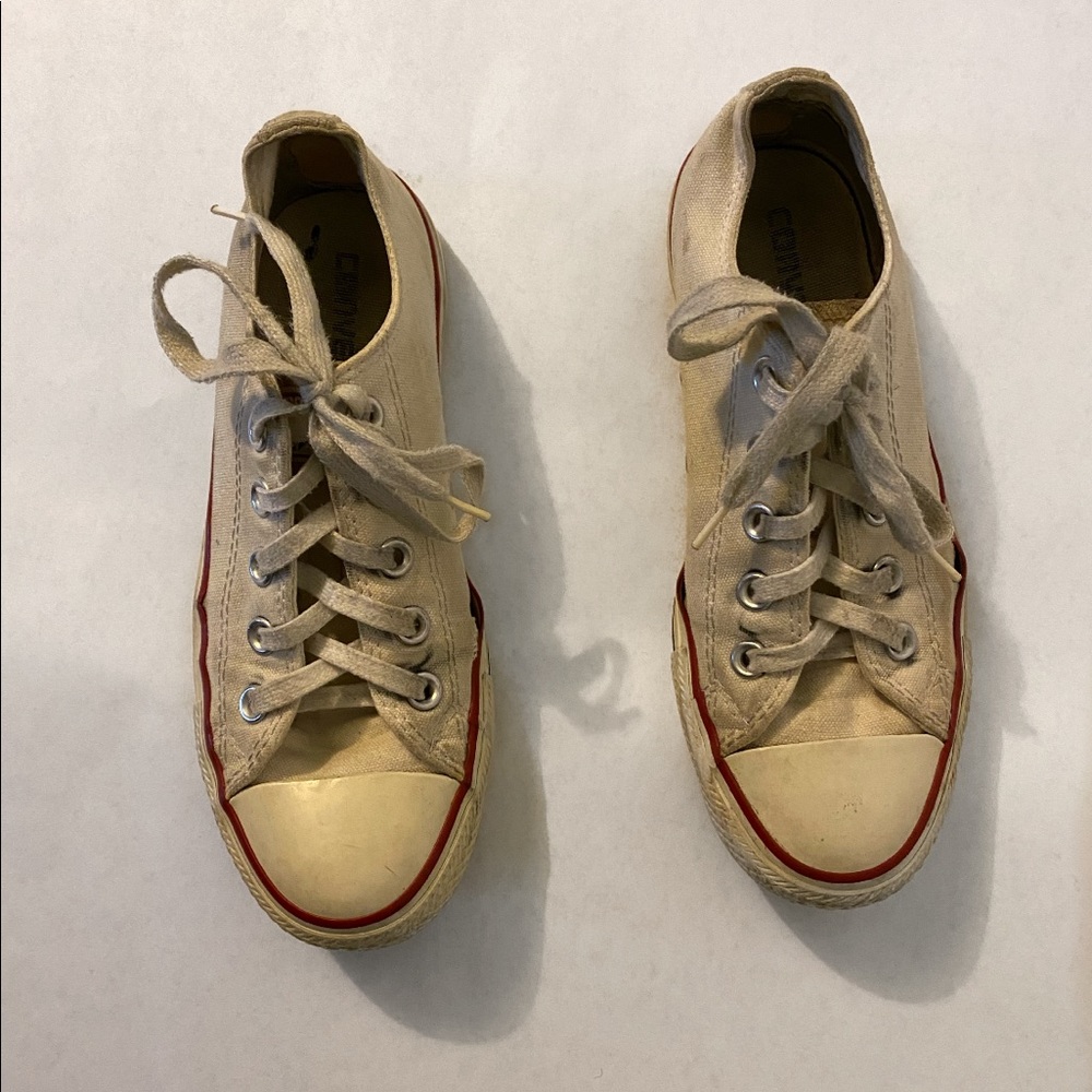 Converse low top white sneakers